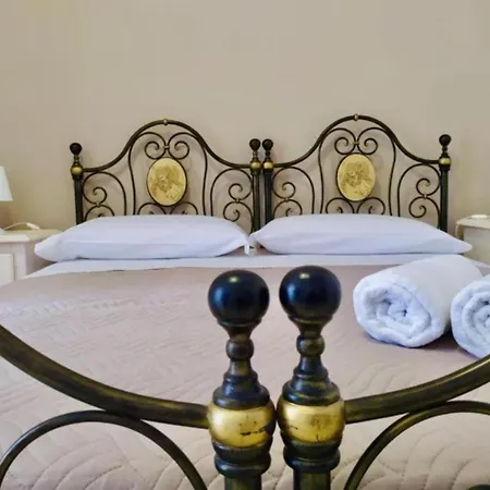 Scaro Guest house